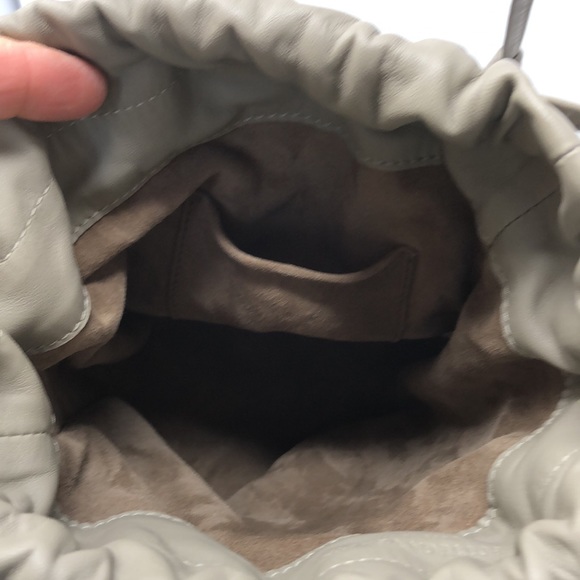 Bottega Veneta Crossbody Bucket Bag - Picture 5 of 7